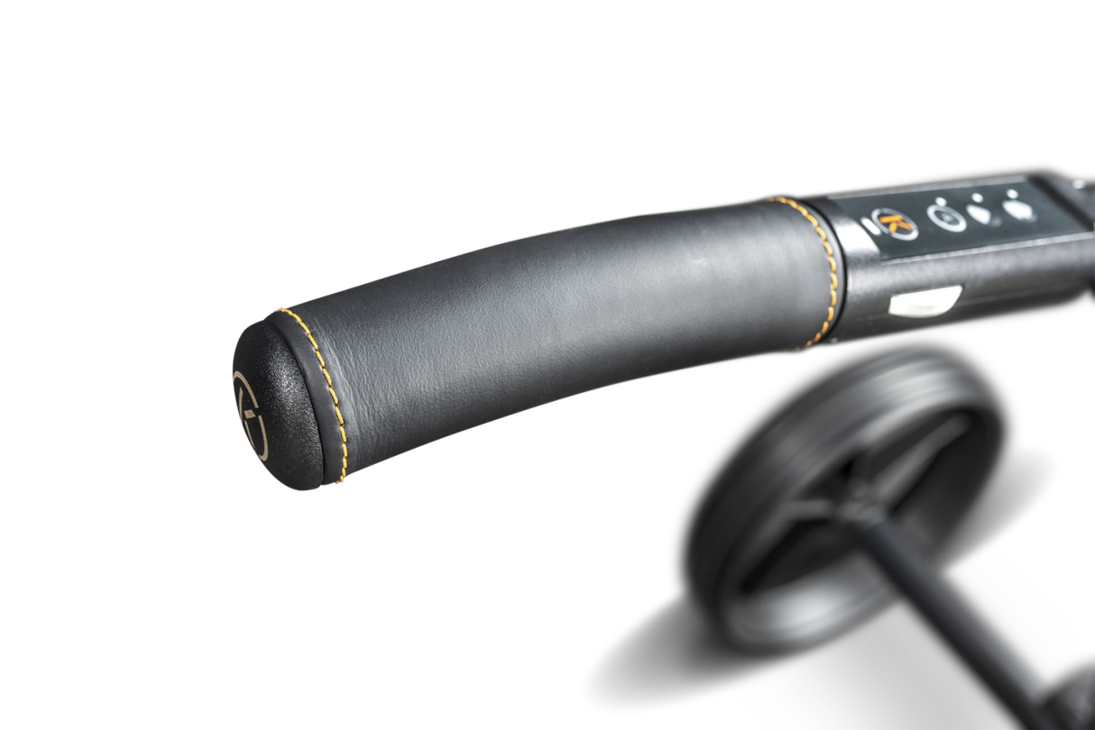 KIFFE GOLF "K5" electric trolley including umbrella and scorecard holder