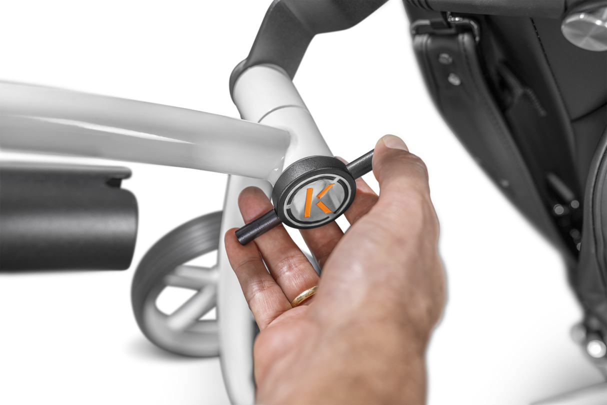 KIFFE GOLF "K5" electric trolley including umbrella and scorecard holder