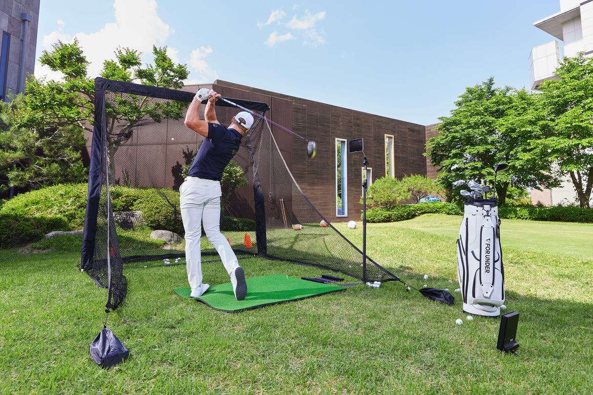 Golfzon WAVE Simulator &amp; Launch Monitor