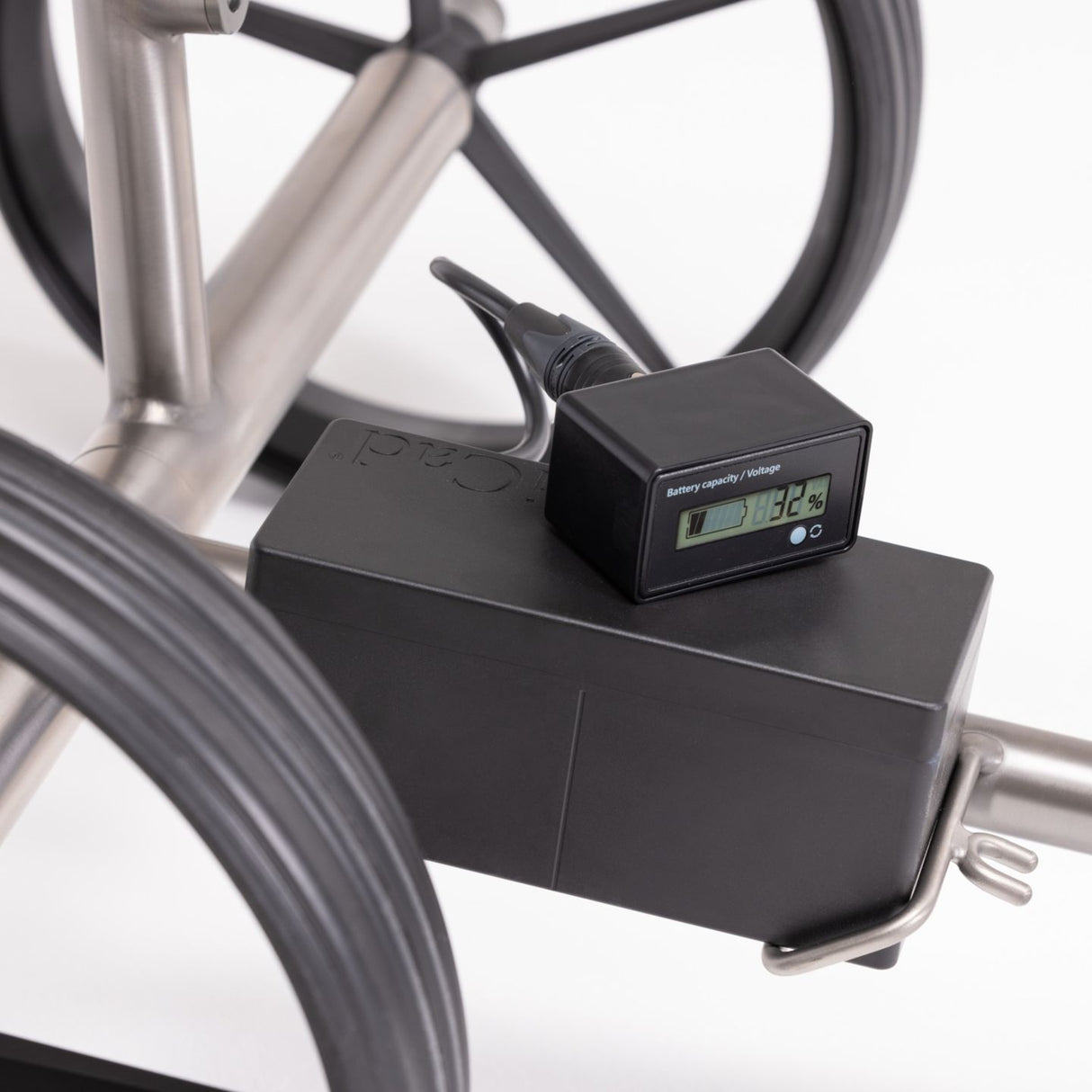 Vérificateur de batterie TiCad pour batteries TiCad à 4 broches